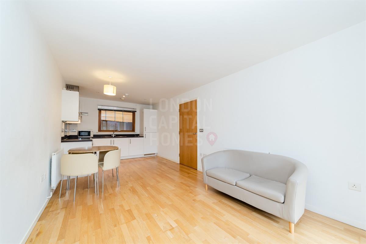 1 bed property in Bolanachi Building, Spa Road, London